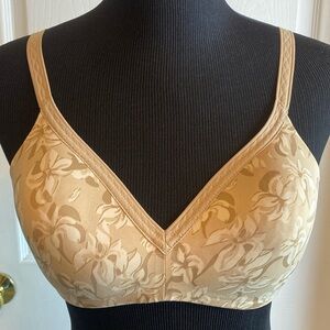 Warner’s 36B Tan Floral Bra NWOT